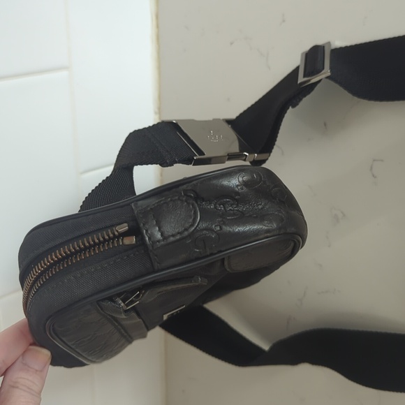 Gucci Bum/Belt Bag Crossbody - Picture 6 of 12